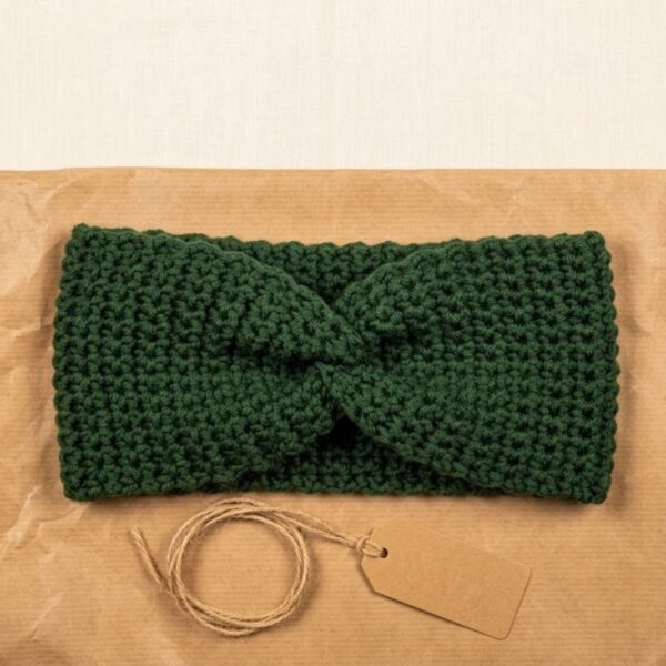 close up of the twist on a crochet ear warmer headband